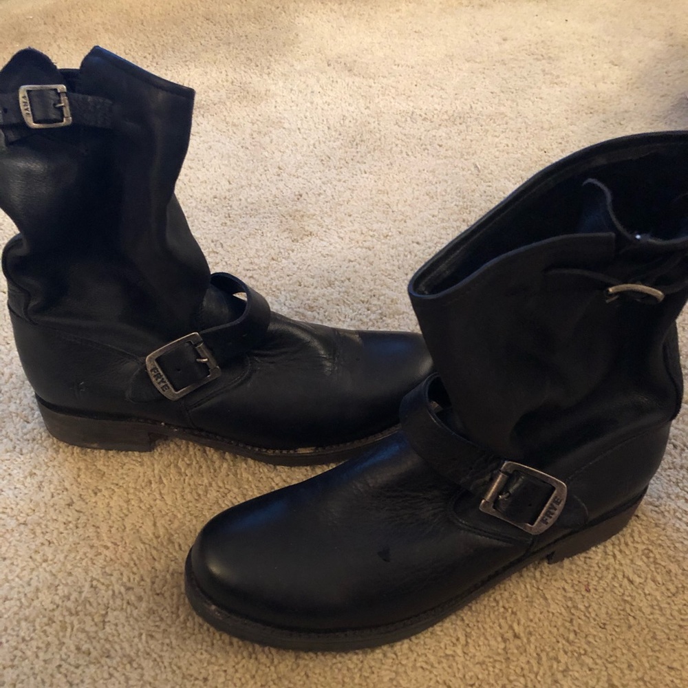 Frye Veronica leather boots. Size 9